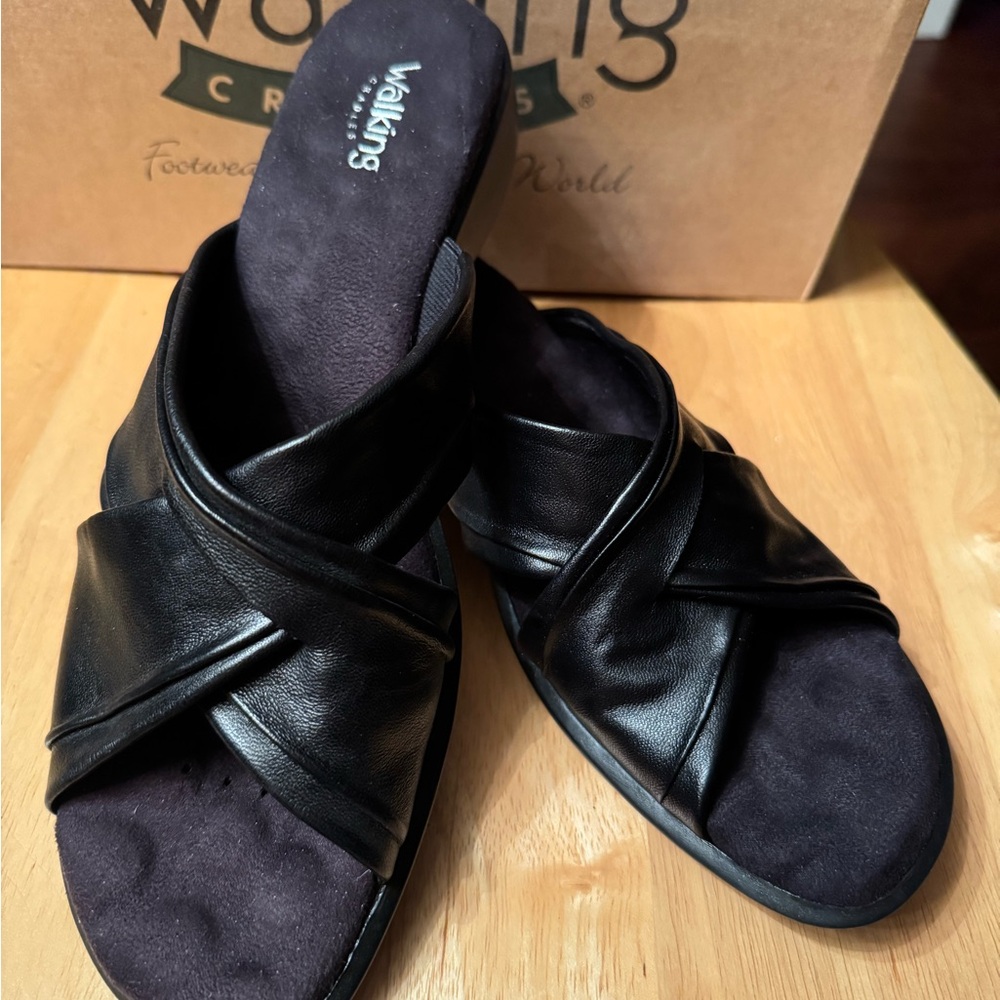 Walking Cradles Women's Elegant Black leather sandals size 11 NARROW comfy